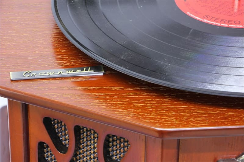 Wooden Gramophone with Victorian legs