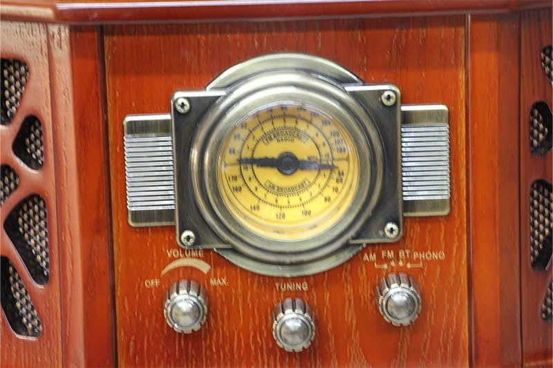 Wooden Gramophone with Victorian legs